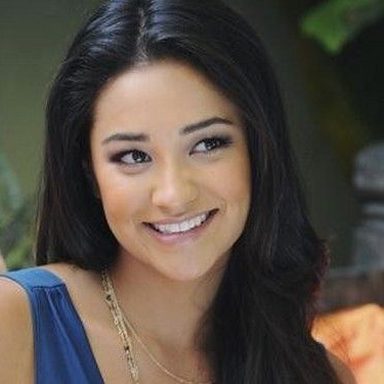 Pretty Little Liars photo 41