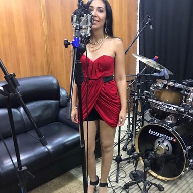 Priscila Anjo