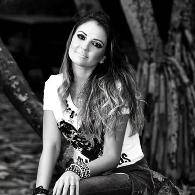 Pamela photo 63