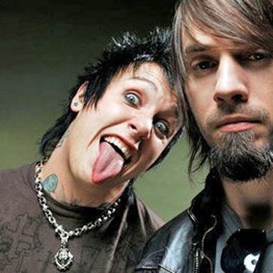 Papa Roach photo 71