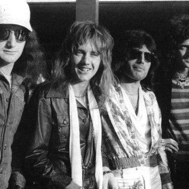 Queen photo 87