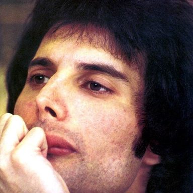 Queen photo 34