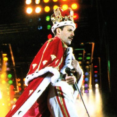 Queen photo 10