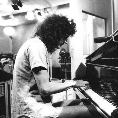 Queen photo 17