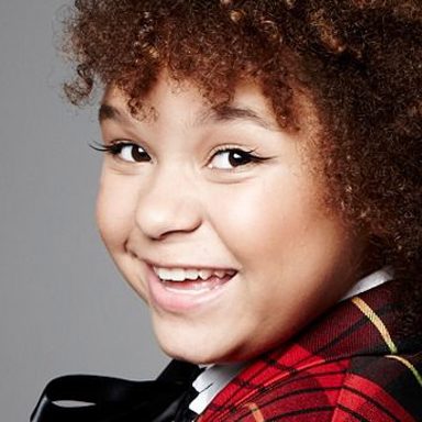 Rachel Crow photo 9