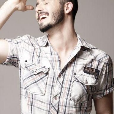 Raphael Mena