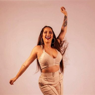 Raphaela Santos A Favorita