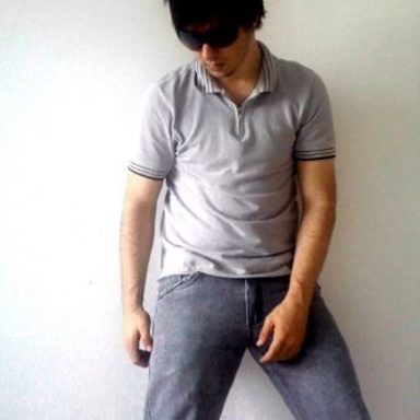 Raphael Mena photo 16