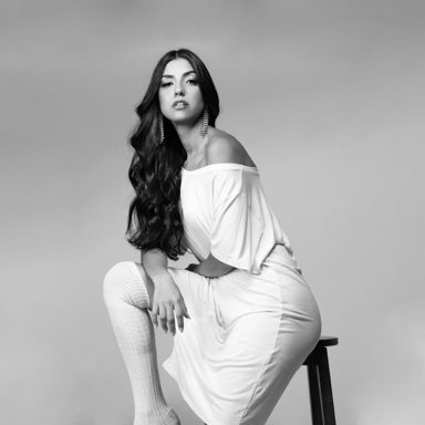 Rebeca Rabello photo 10