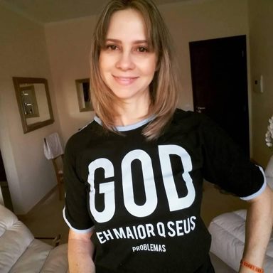 Reginéia Caldeira