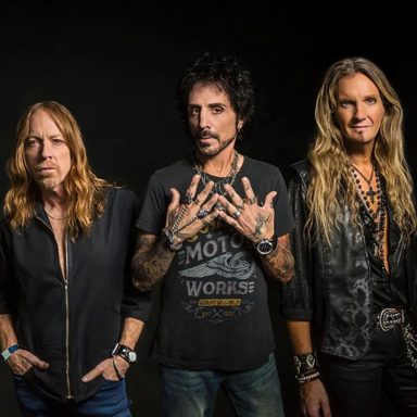 Revolution Saints