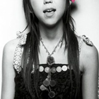 Rie Fu photo 9