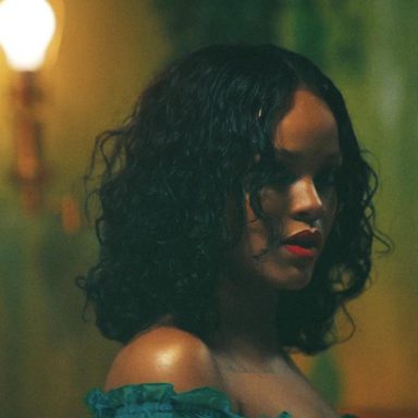 Rihanna photo 155
