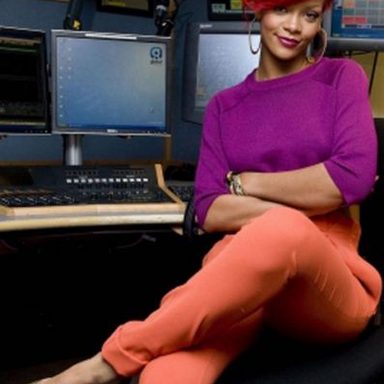Rihanna photo 310