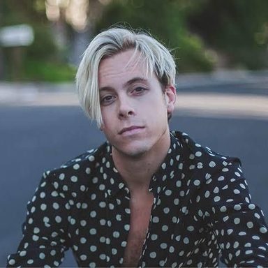 Riker And The Beachcombers