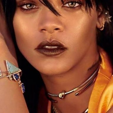 Rihanna photo 100