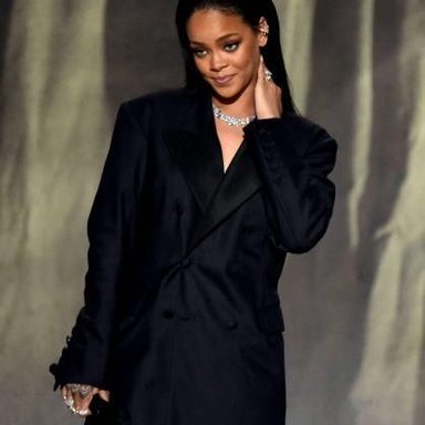 Rihanna photo 97