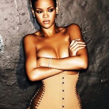 Rihanna photo 445