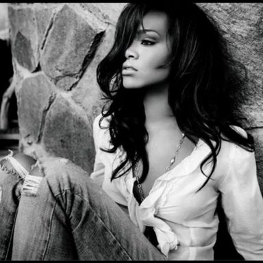 Rihanna photo 403
