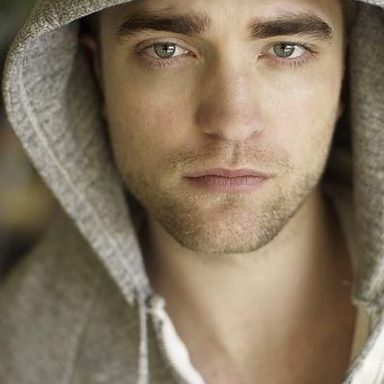 Robert Pattinson photo 26
