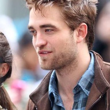 Robert Pattinson photo 17