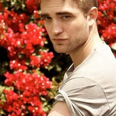 Robert Pattinson photo 20