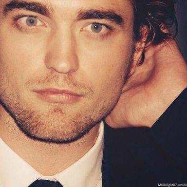 Robert Pattinson photo 55