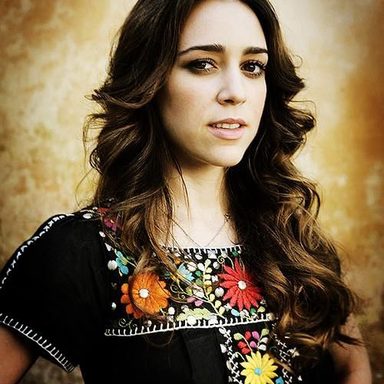 Roberta Sá photo 58