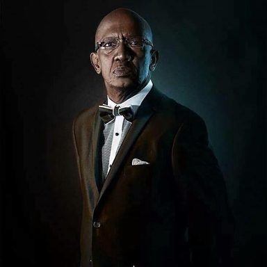 Roberto Roena