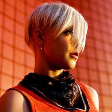 Robyn photo 17