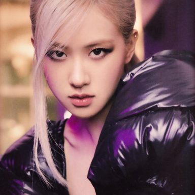 ROSÉ photo 20