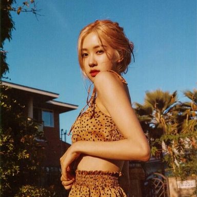 ROSÉ photo 57