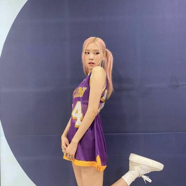 ROSÉ photo 44