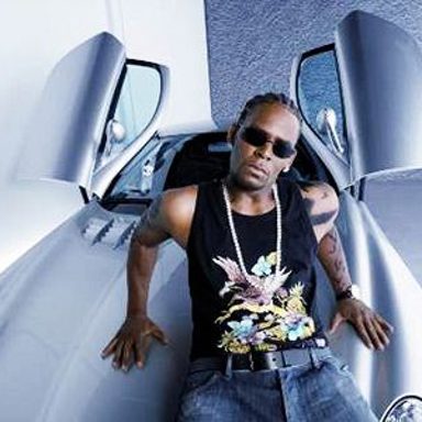 R. Kelly photo 12
