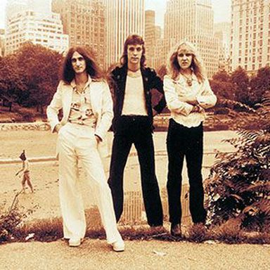 Rush photo 12