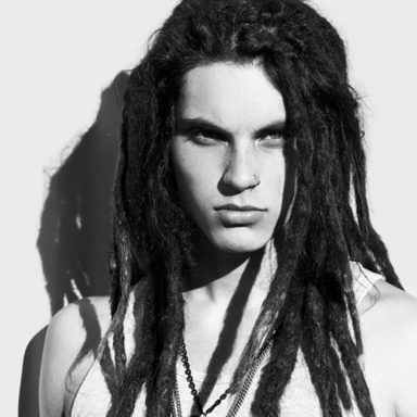 Samuel Larsen photo 9