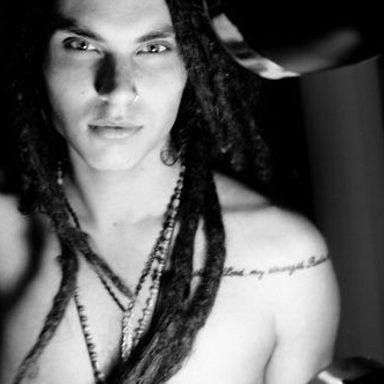 Samuel Larsen photo 11