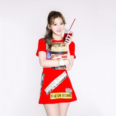 Sana (TWICE) photo 14