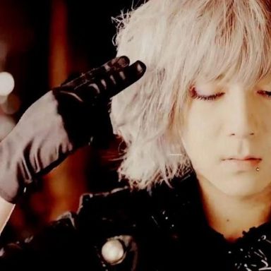 Screw