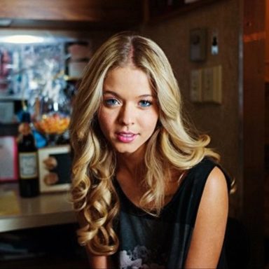 Sasha Pieterse photo 17