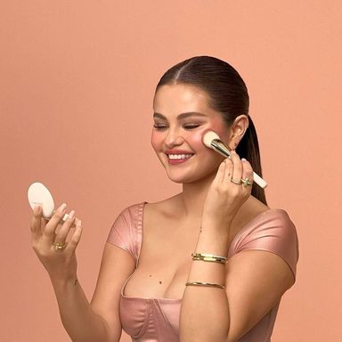 Selena Gomez photo 32