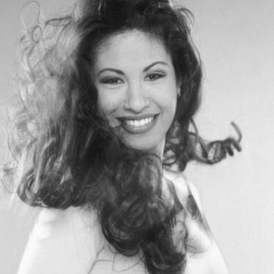 Selena photo 9