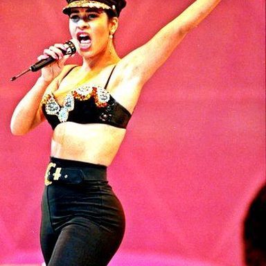 Selena photo 65
