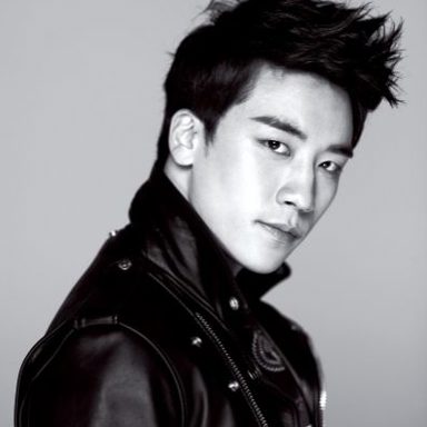 SeungRi photo 10