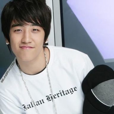 SeungRi photo 13
