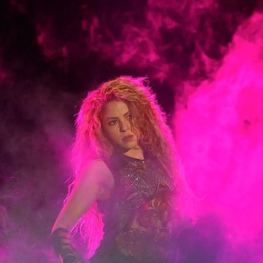 Shakira photo 25