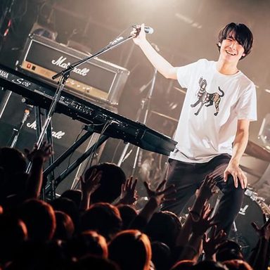 She's (Japan)