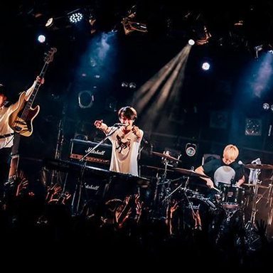 She's (Japan)