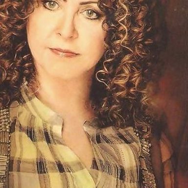 Shirley Carvalhaes