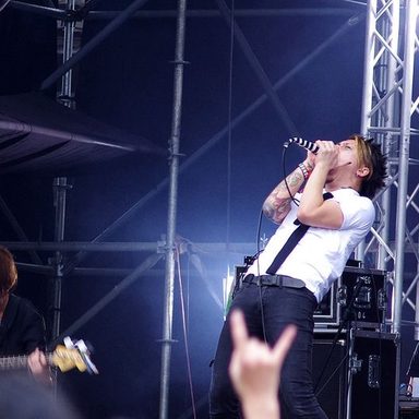 SiM photo 13